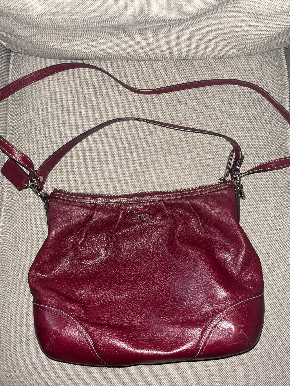 Vintage Coach | Burgundy Leather Crossbody Bag